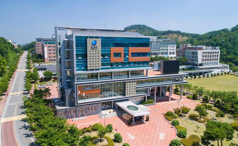 ‘AI중심대학·AX대학원’ 사업 모두 선정